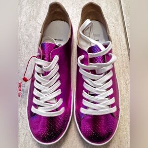 SCHUTZ Metallic Pink Sneakers